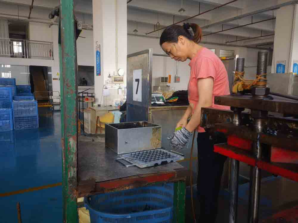 Προσαρμοσμένα εξαρτήματα σιλικόνης & καουτσούκ / σφραγίδες / παρεμβύσματα / εξαρτήματα από καουτσούκ